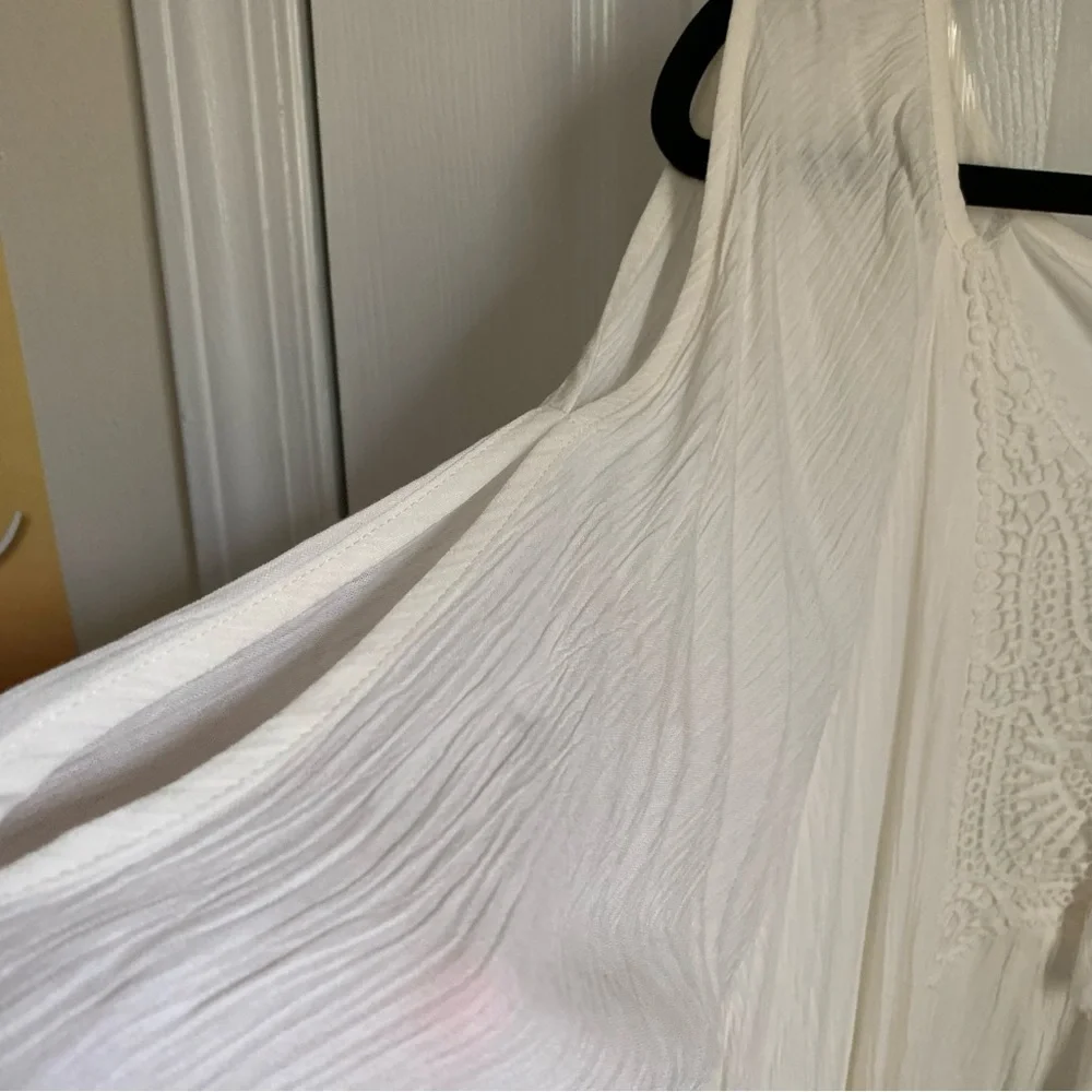 NAÏF 2x cold shoulder lined gauzy off white dress. Never worn. NWOT - Picture 3 of 5